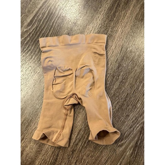 SKIMS Solution Short Shapwear, High Waist Smoothing, XS Control Panties - Picture 1 of 3